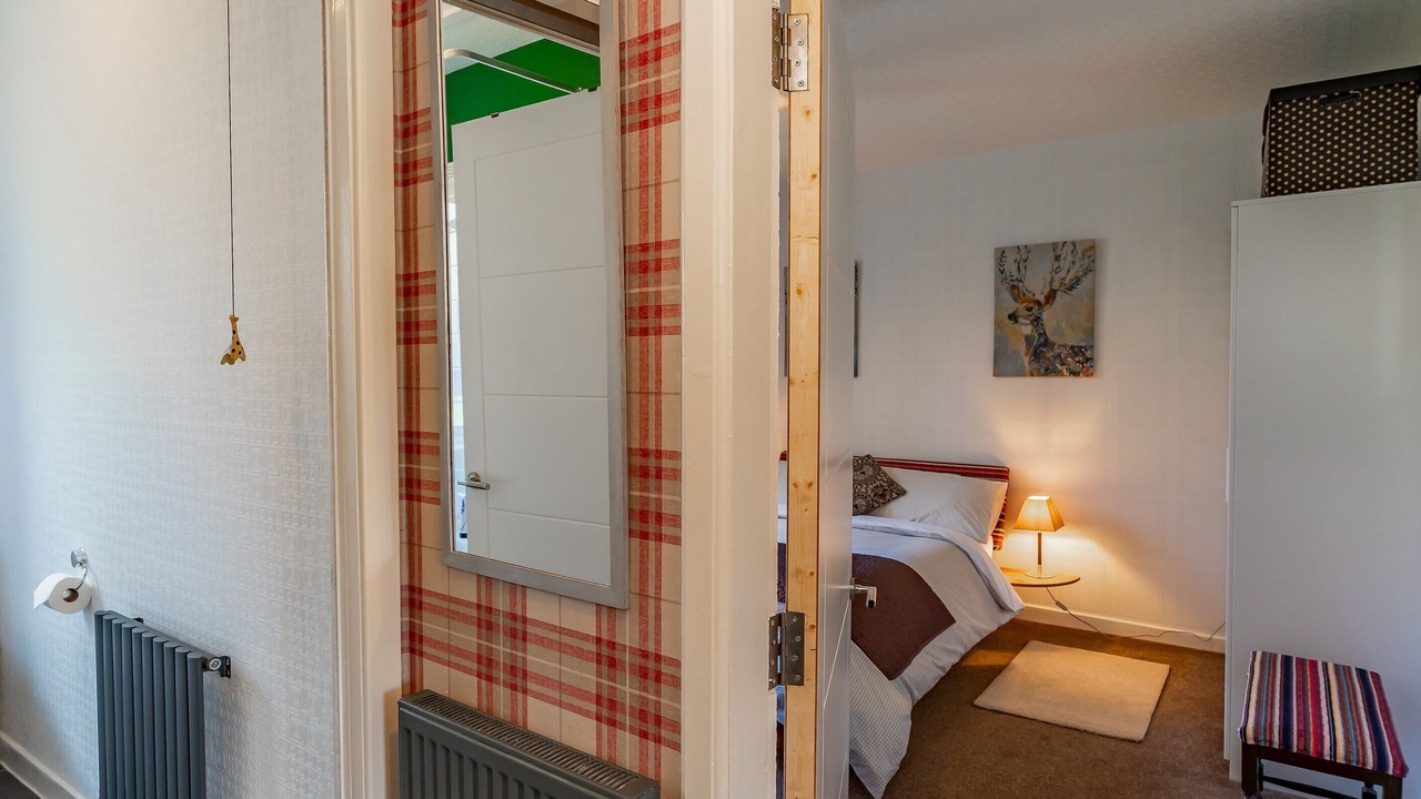 Photo of Bedroom in Restalrig