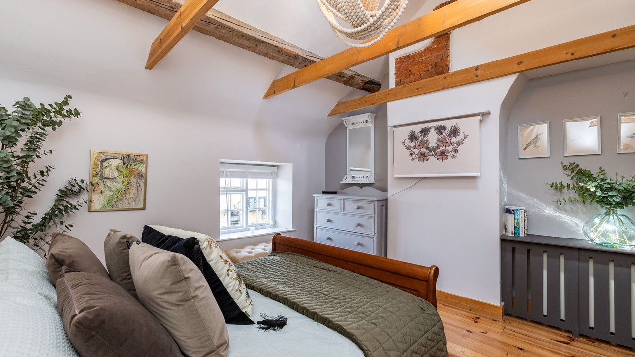 Photo of Bedroom in Stoke Bruerne