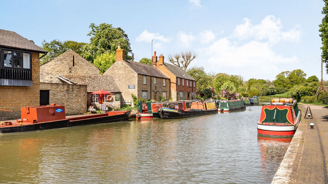 Photo of Others in Stoke Bruerne