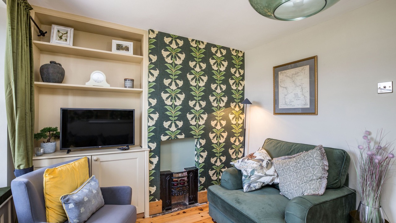 Photo of Livingroom in Stoke Bruerne
