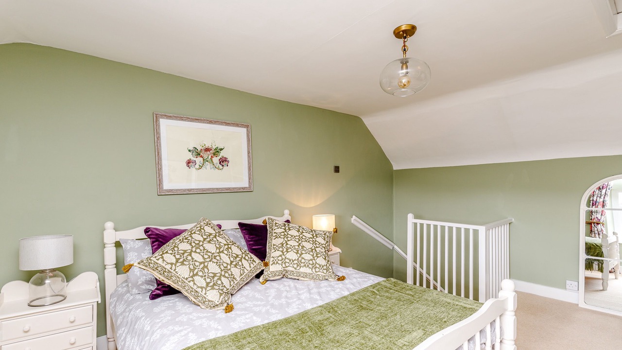 Photo of Bedroom in Stoke Bruerne