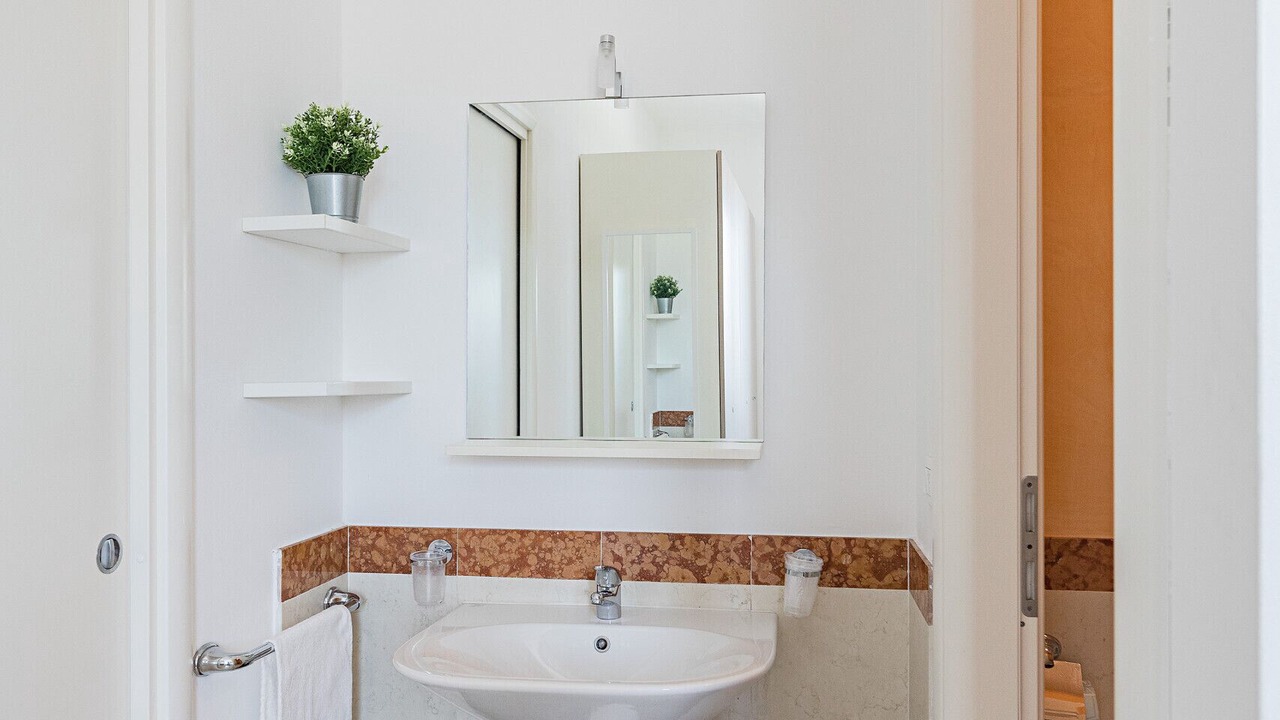 Photo of Bathroom in Desenzano del Garda