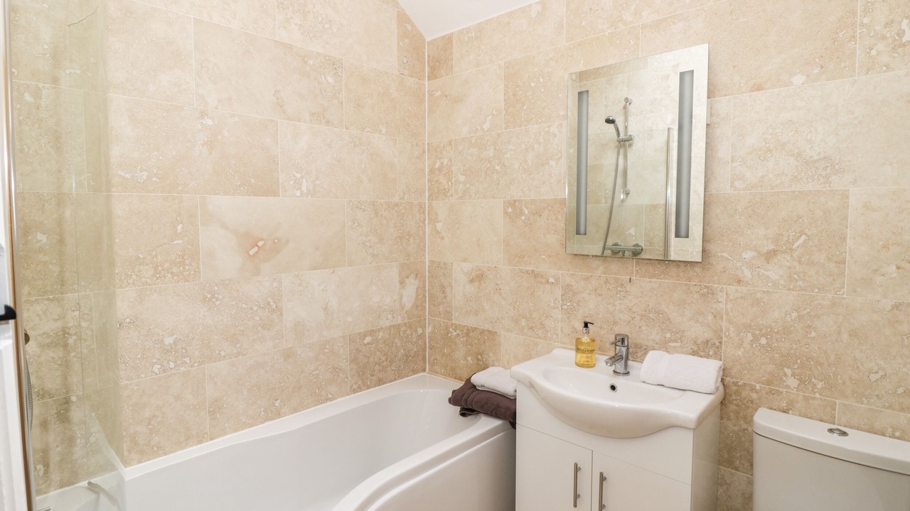 Photo of Bathroom in Daventry