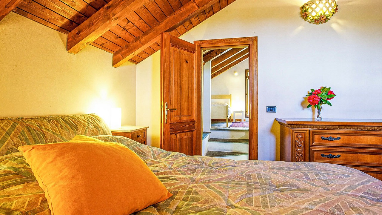 Photo of Bedroom in Caprezzo