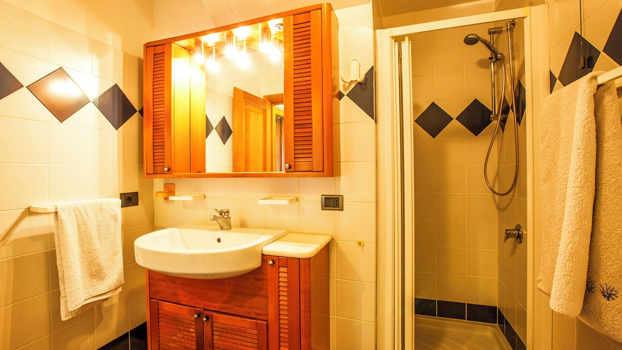 Photo of Bathroom in Caprezzo