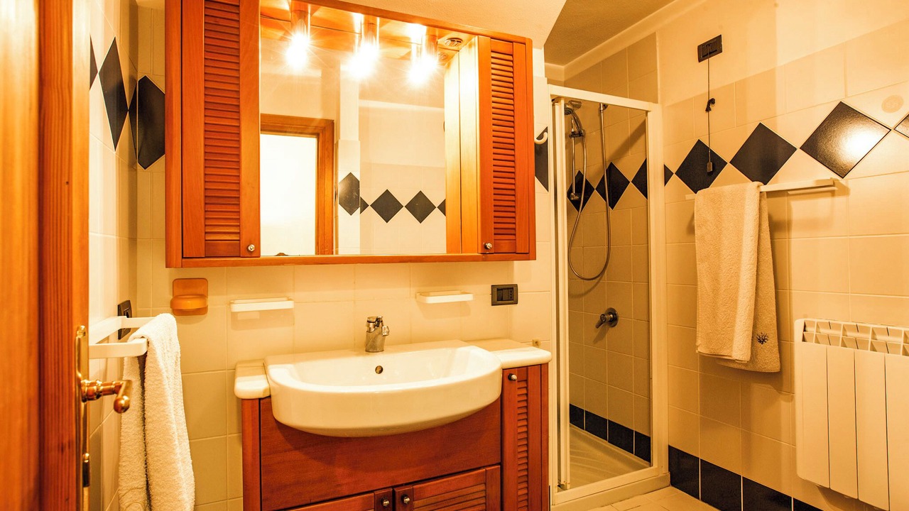 Photo of Bathroom in Caprezzo