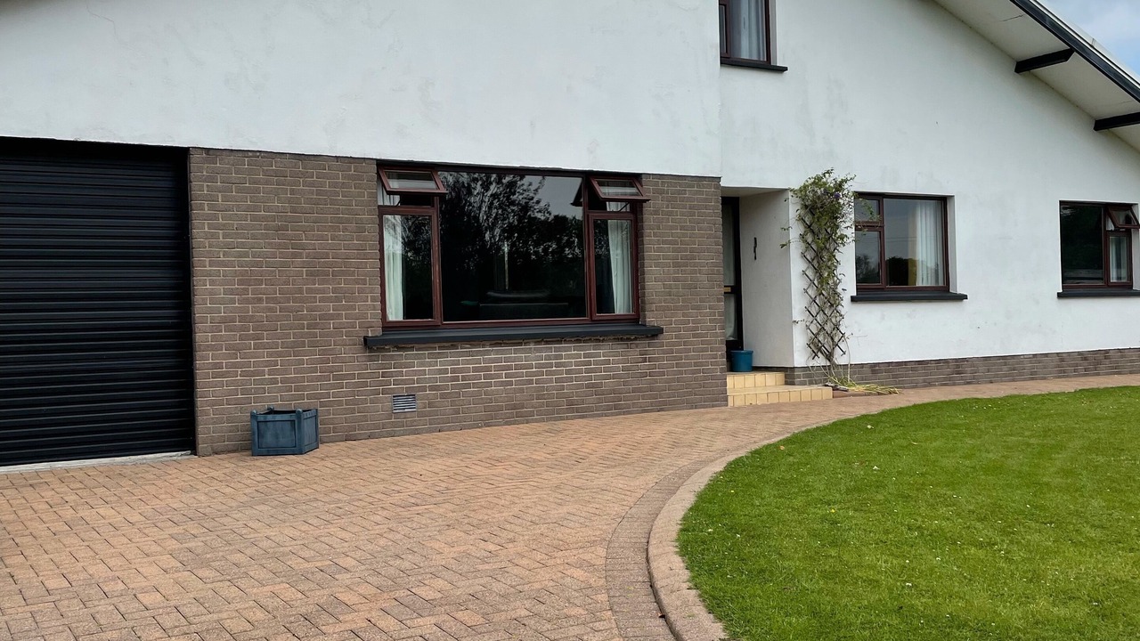 Photo of Outdoor in Lisnarrick