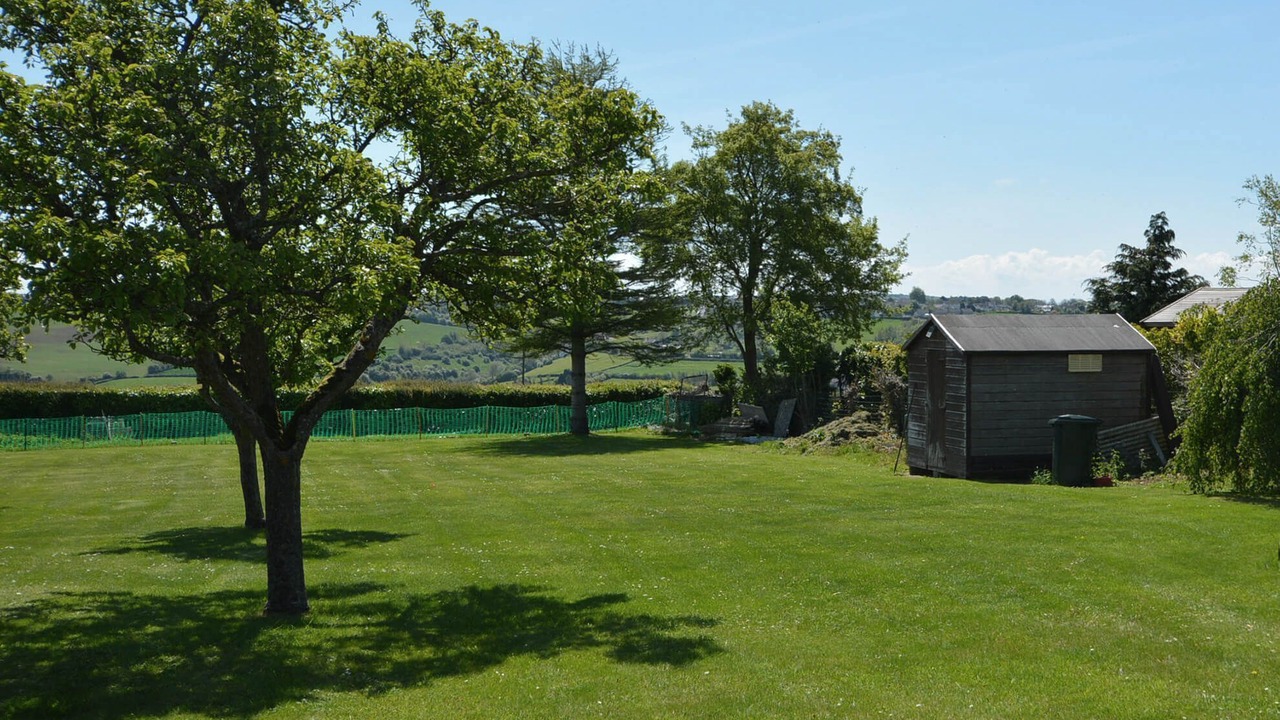 Photo of Outdoor in Tunley