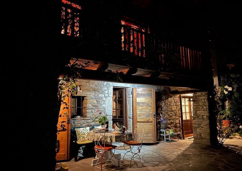 Photo of Outdoor in Netro