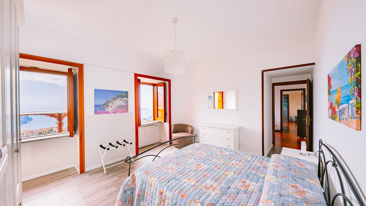 Photo of Bedroom in Scala