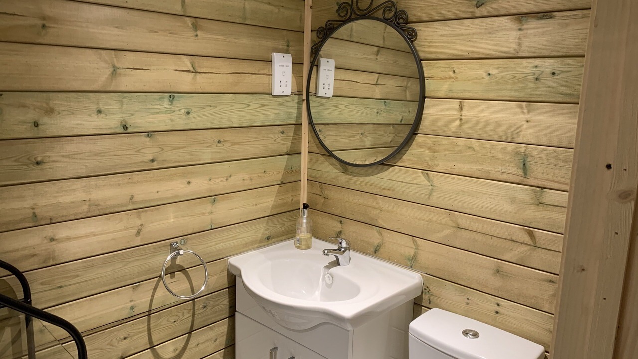 Photo of Bathroom in Winterbourne