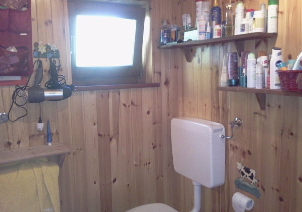 Photo of Bathroom in Antagnod
