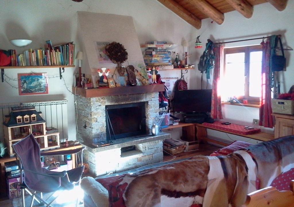 Photo of Livingroom in Antagnod