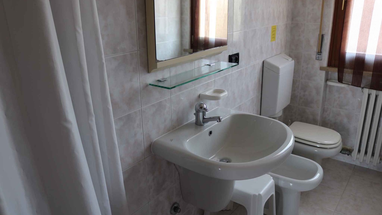 Photo of Bathroom in Lazise Old Town