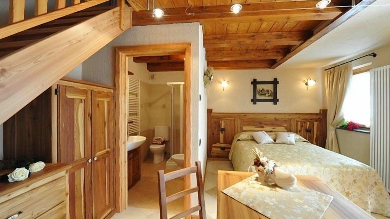 Photo of Bedroom in Antagnod