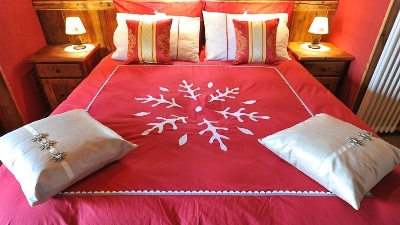 Photo of Bedroom in Antagnod