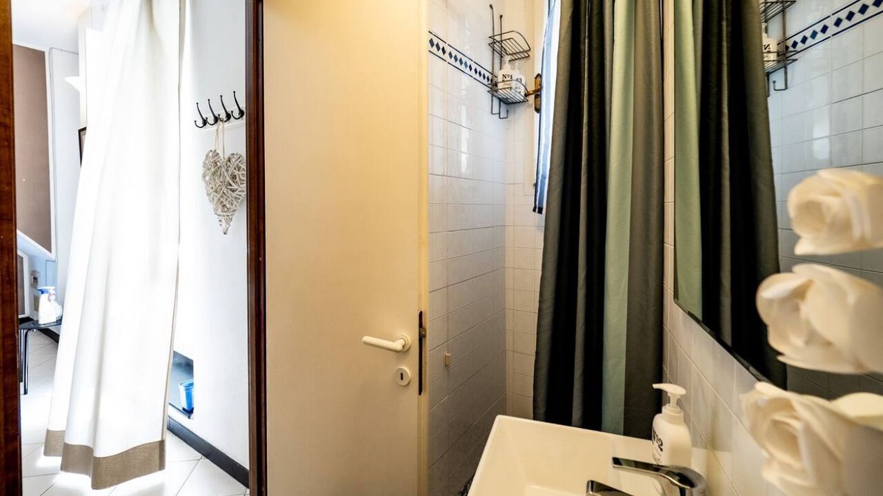 Photo of Bathroom in Vernazza