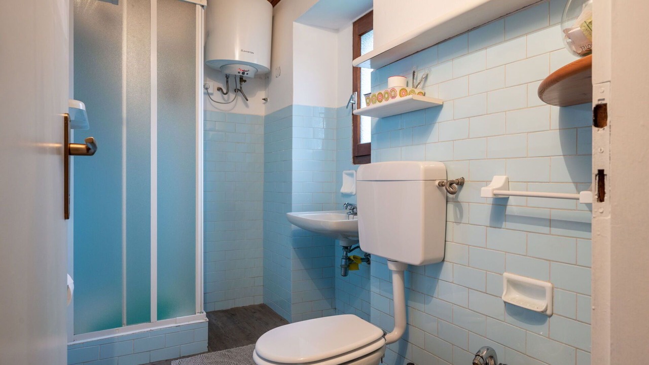 Photo of Bathroom in Armeno