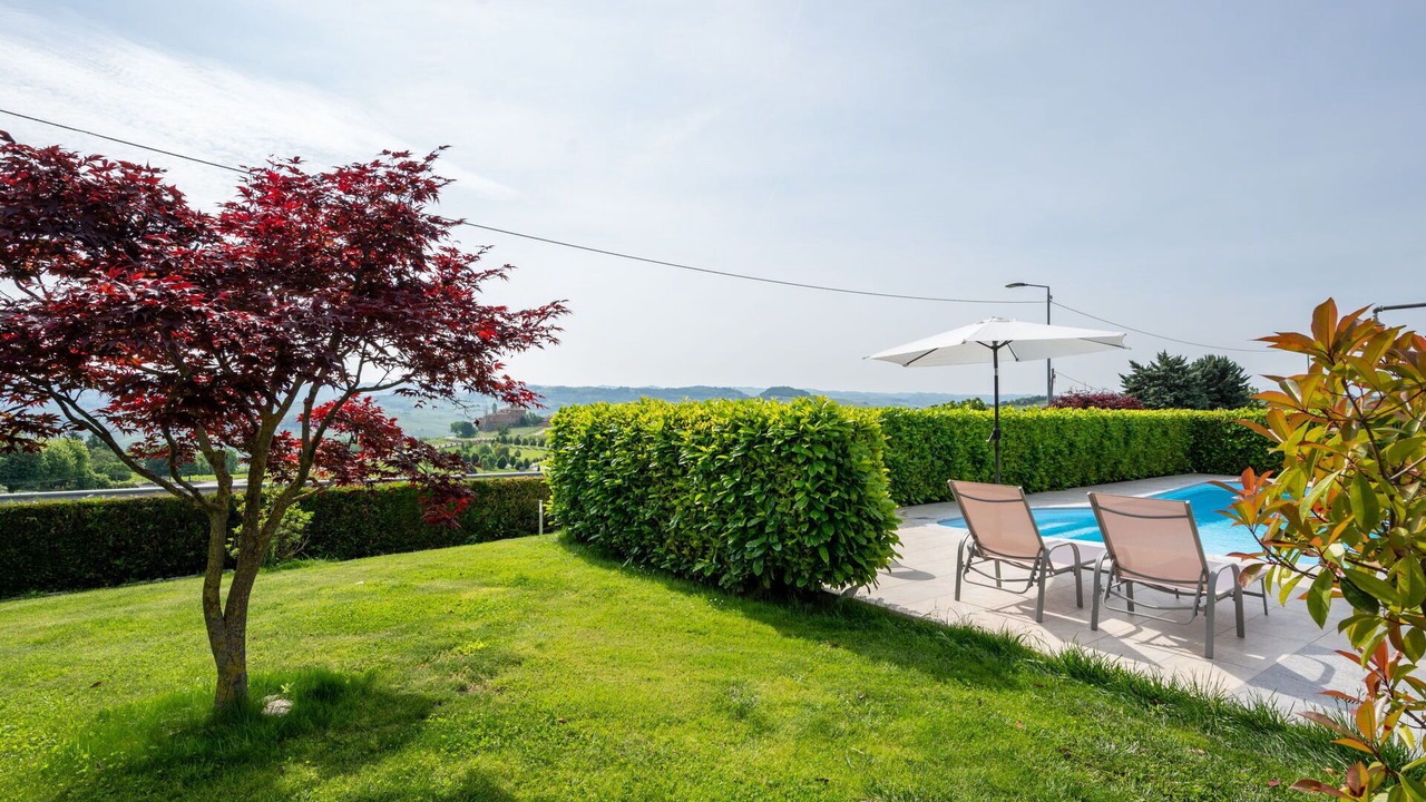 Photo of Others in Barolo