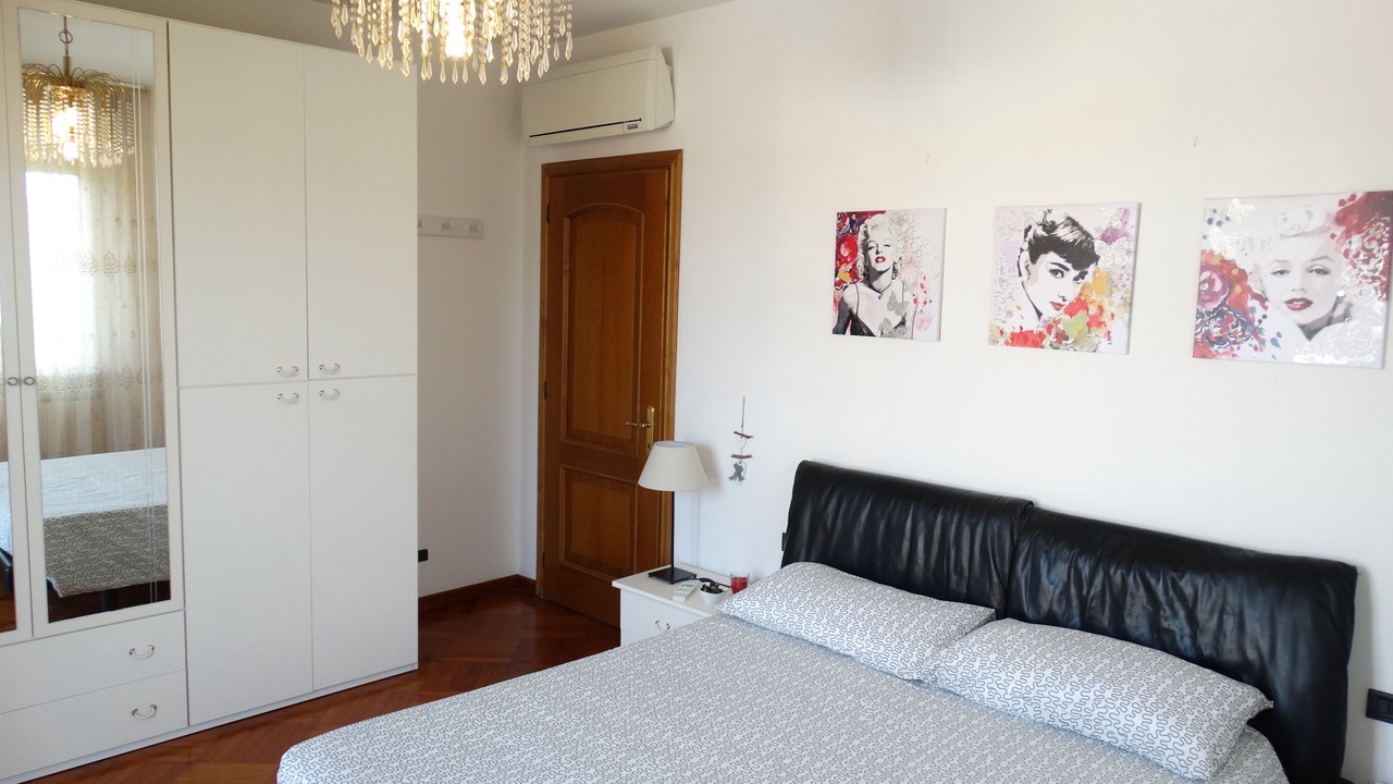 Photo of Bedroom in Borghetto-melara