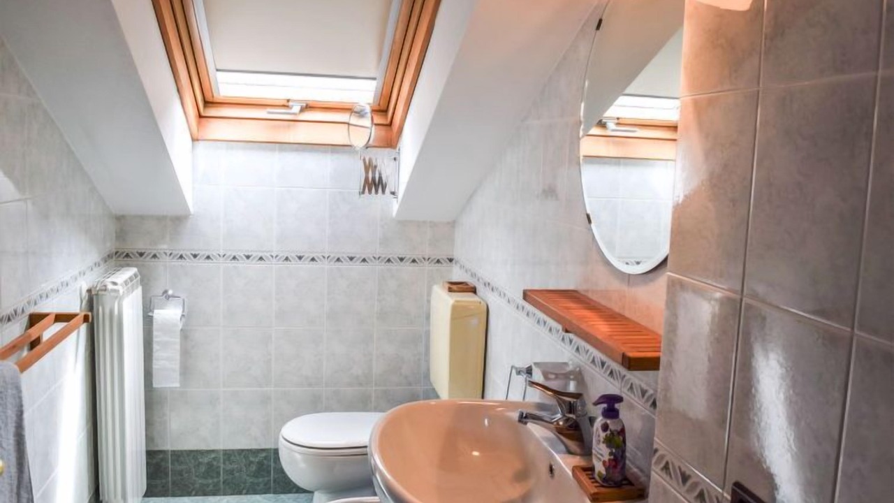 Photo of Bathroom in Poppino