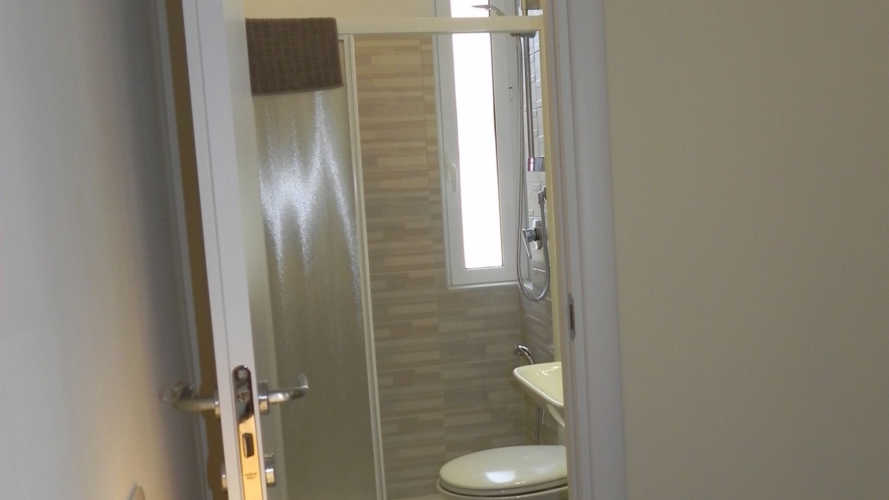 Photo of Bathroom in Esquilino