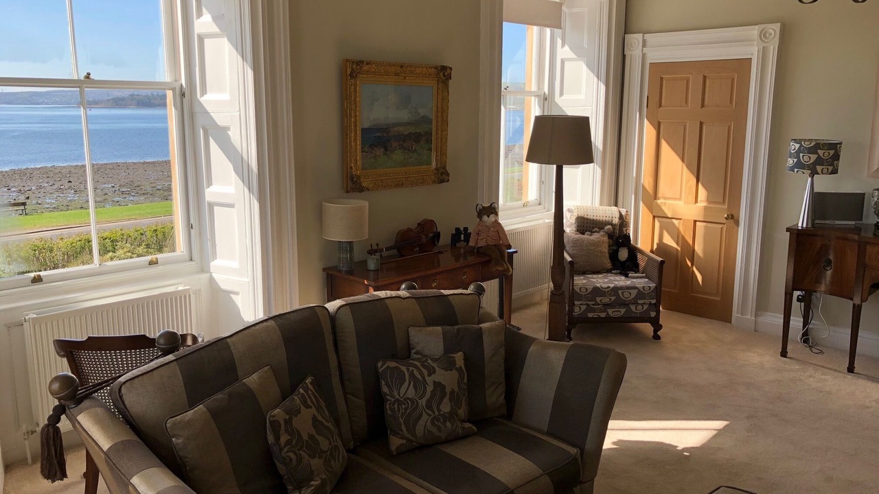 Photo of Livingroom in Helensburgh