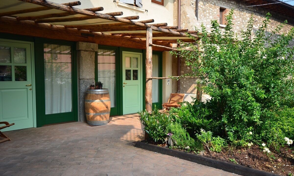 Photo of Outdoor in Roe