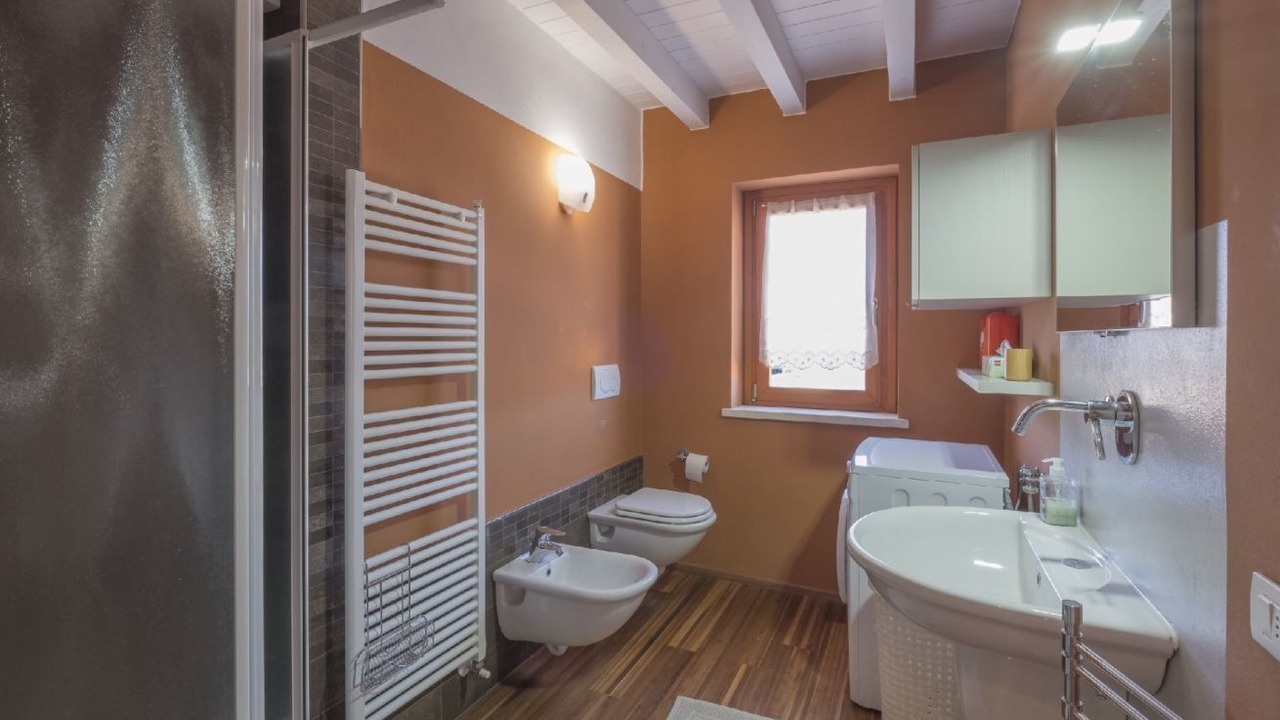 Photo of Bathroom in Lugana