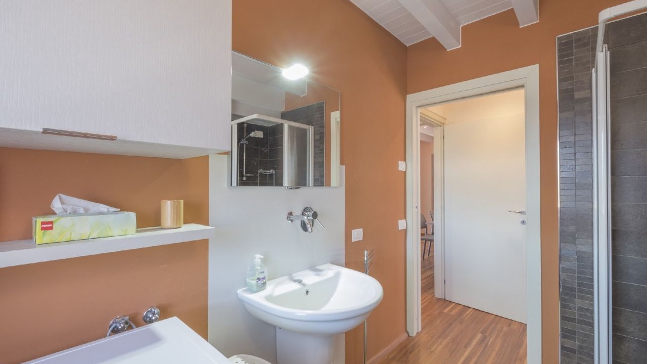 Photo of Bathroom in Lugana