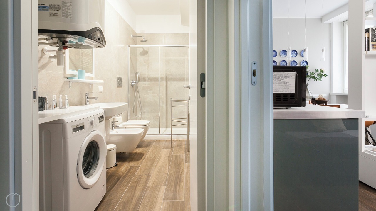 Photo of Bathroom in Magenta