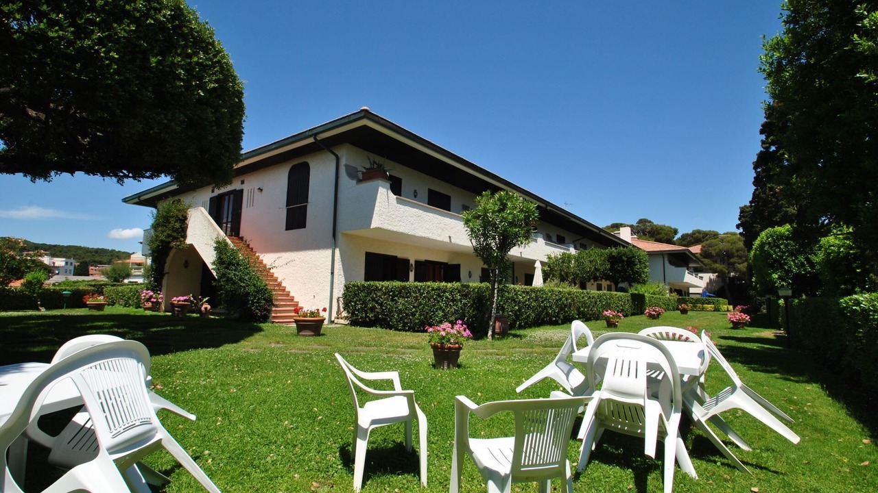 Photo of Others in Castiglioncello