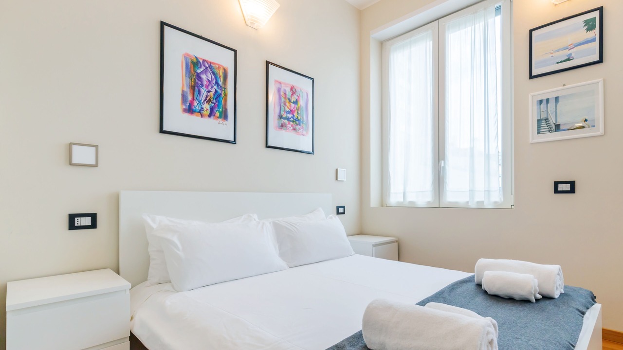 Photo of Bedroom in Magenta