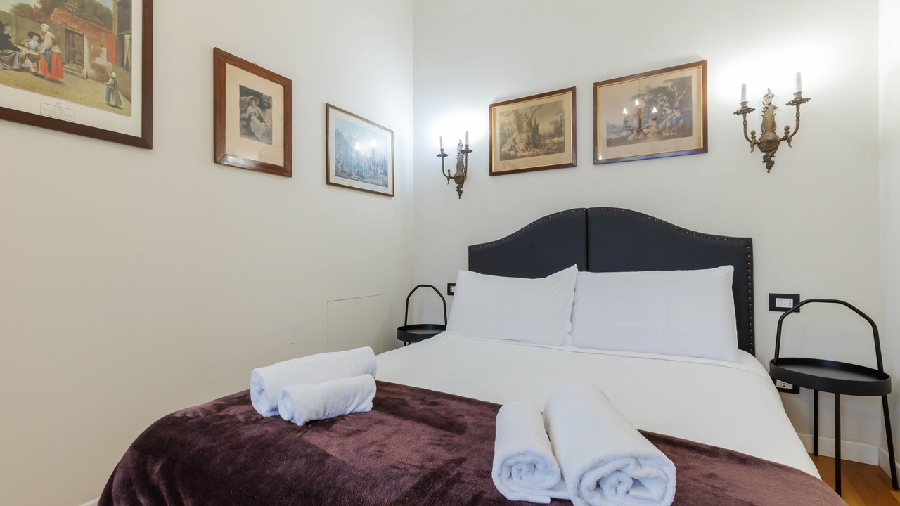 Photo of Bedroom in Magenta
