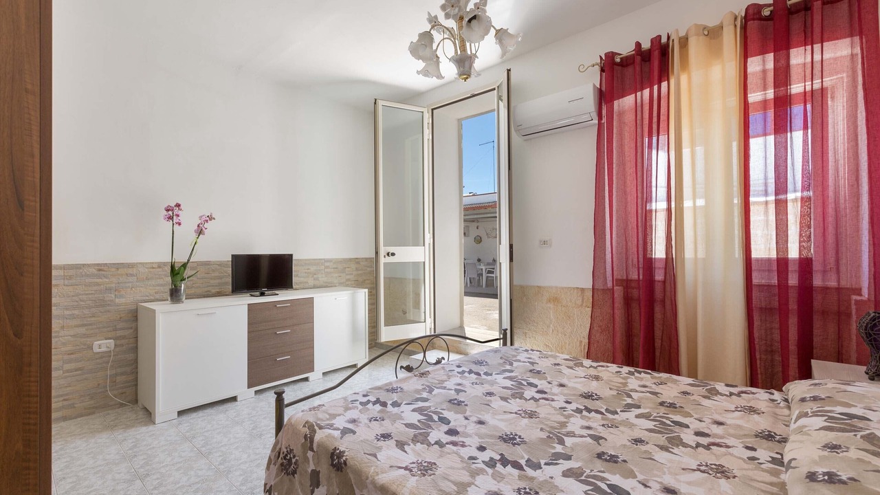 Photo of Bedroom in Torre Lapillo
