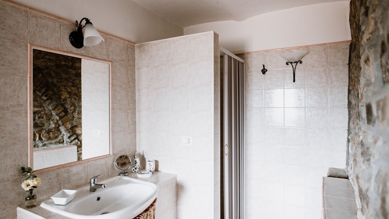 Photo of Bathroom in Rocchetta Belbo