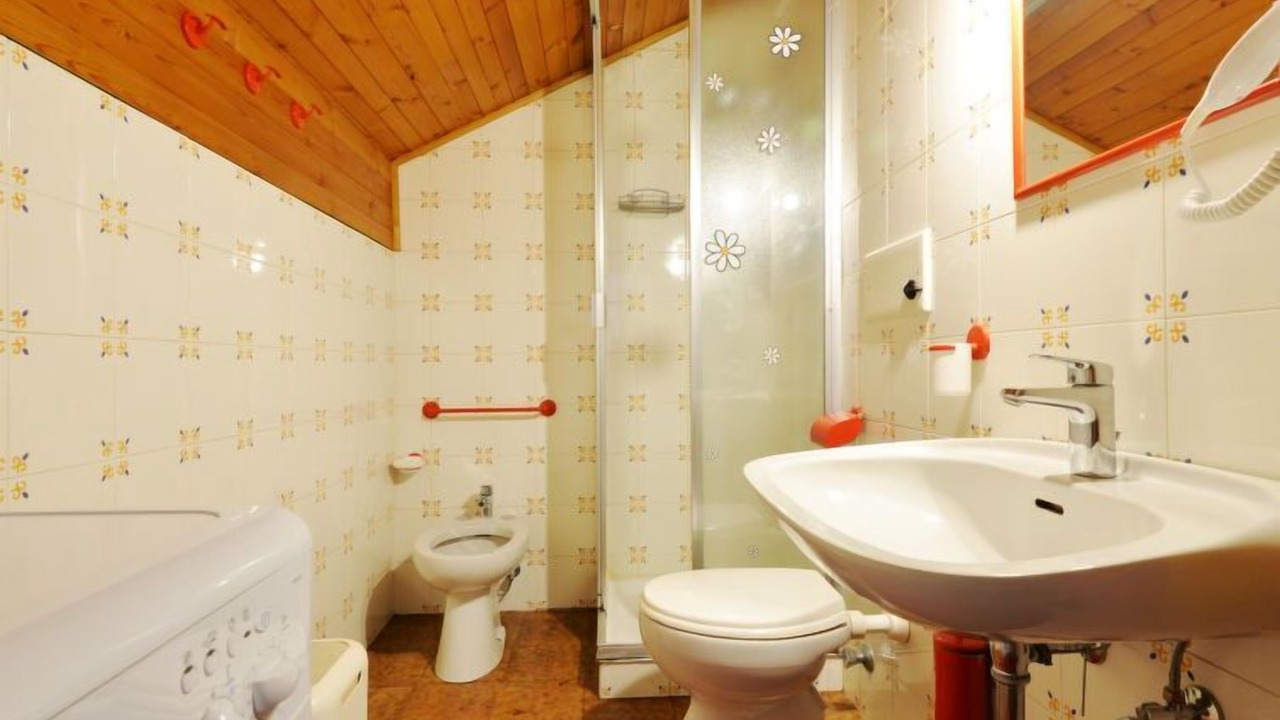 Photo of Bathroom in Canazei