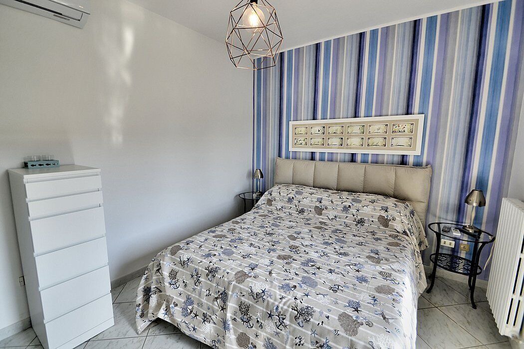 Photo of Bedroom in Laura