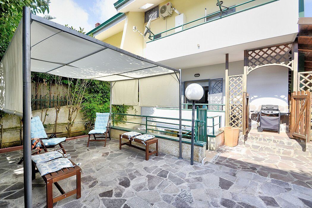 Photo of Patio Balcony in Laura