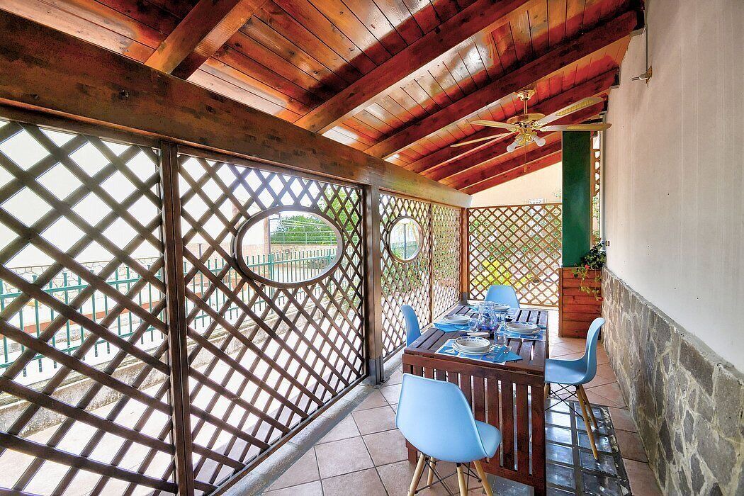 Photo of Outdoor in Laura