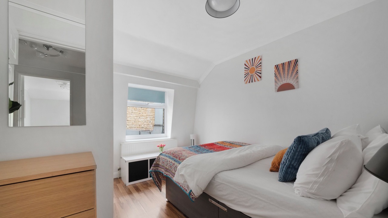 Photo of Bedroom in Bunhill