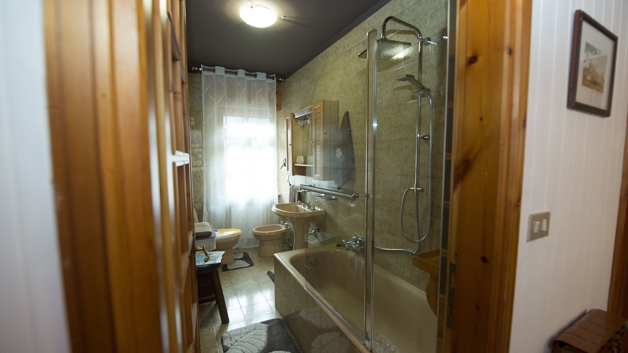 Photo of Bathroom in Villa-Nabian