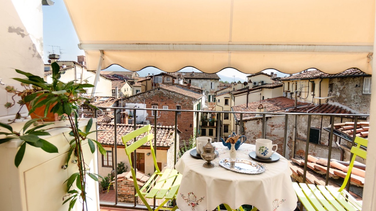 Photo of Patio Balcony in Lucca Historical Center