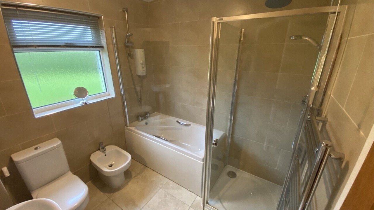 Photo of Bathroom in Rock