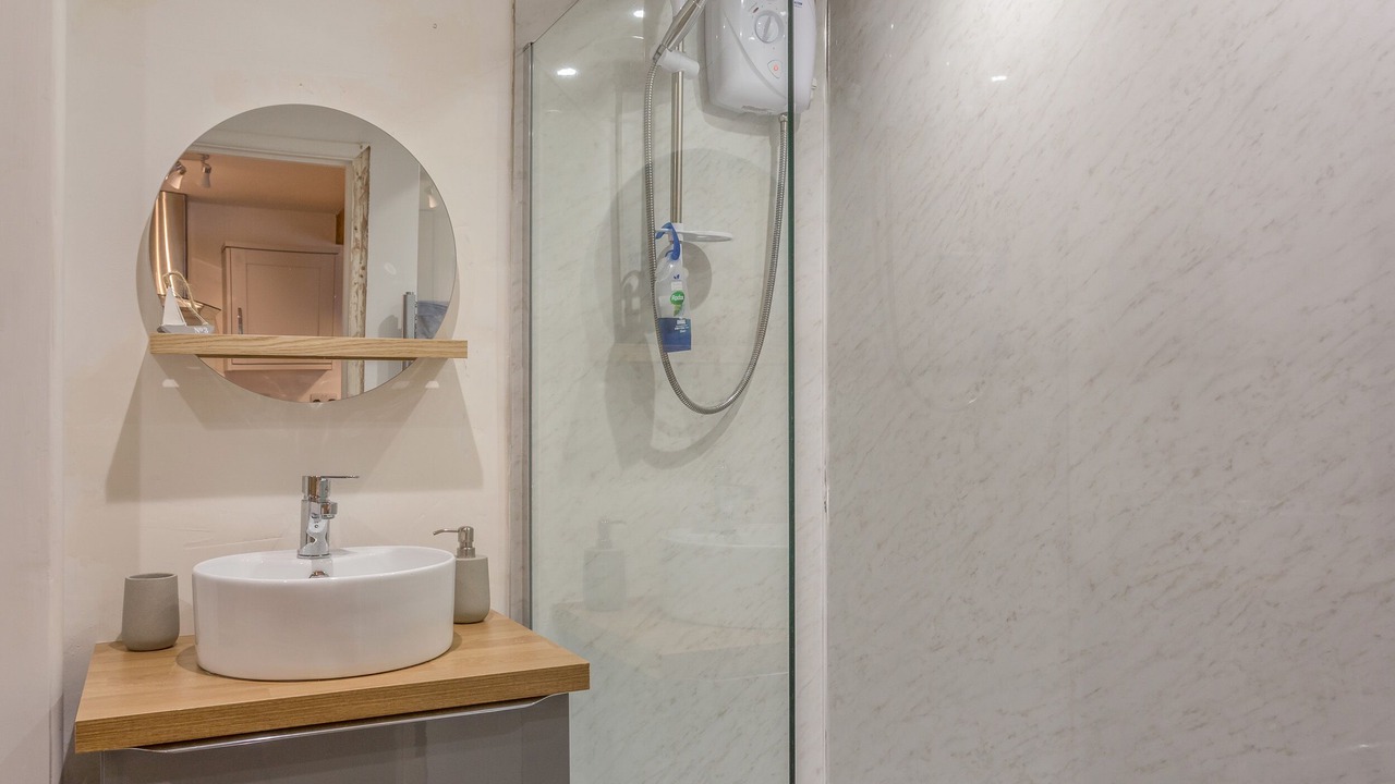 Photo of Bathroom in Sennen