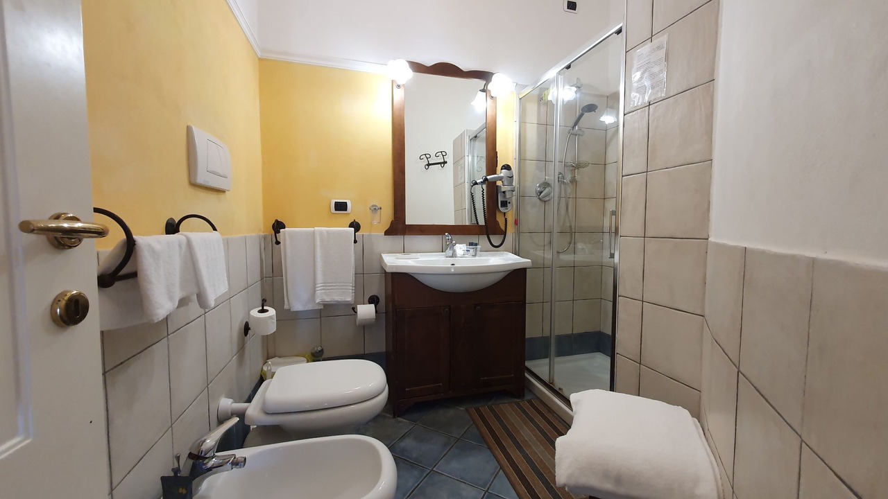 Photo of Bathroom in Plemmirio