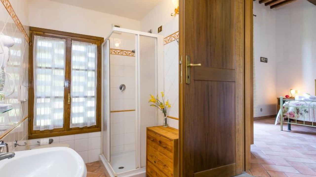 Photo of Bathroom in Capraia e Limite