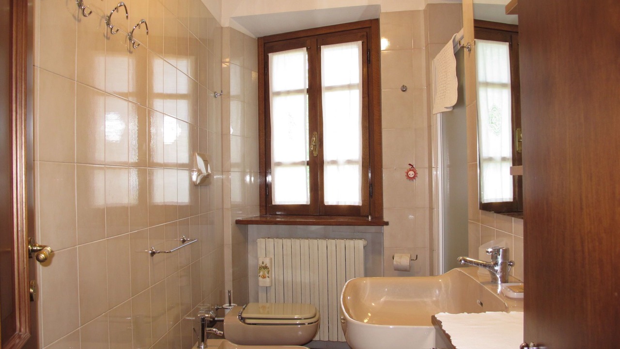 Photo of Bathroom in Rezzano
