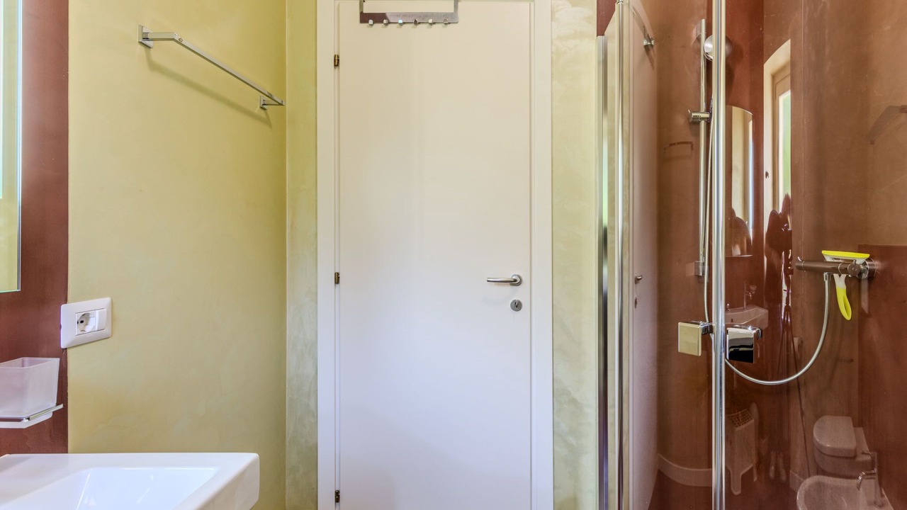 Photo of Bathroom in Claino Con Osteno