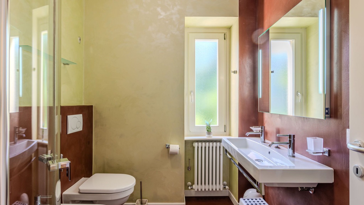 Photo of Bathroom in Claino Con Osteno